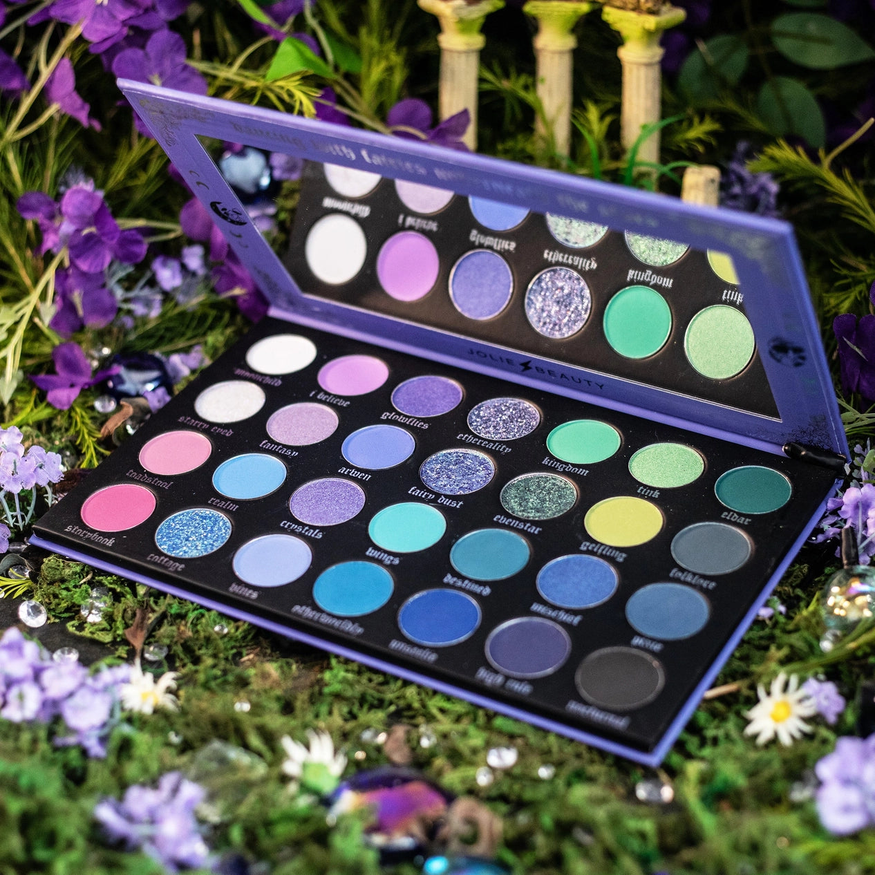 Jolie Beauty Ethereality Eyeshadow Palette