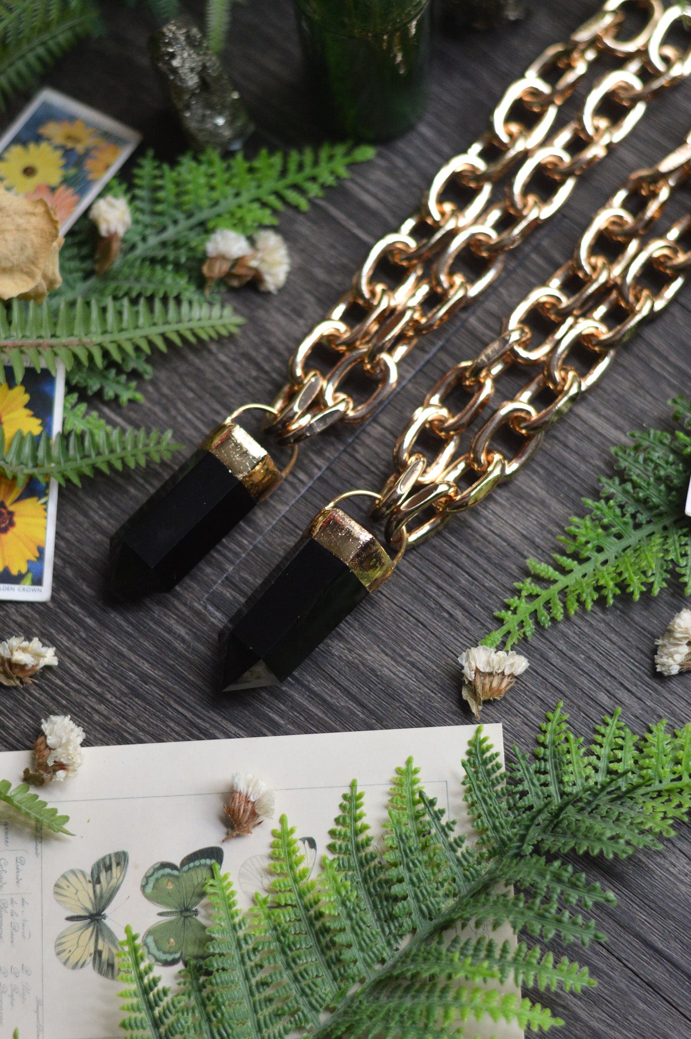 Obsidian Gold Tone Chunky Chain Necklace