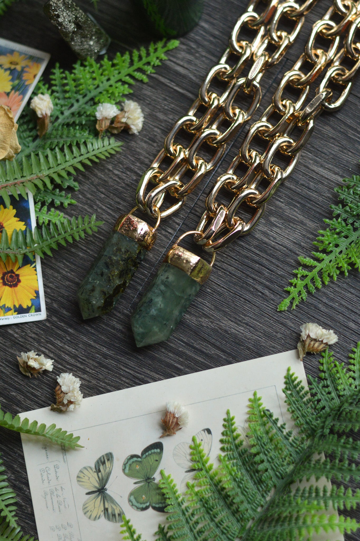 Prehnite Gold Tone Chunky Chain Necklace