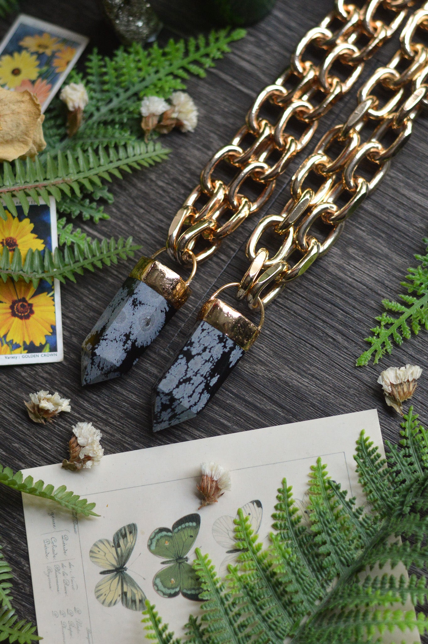 Snowflake Obsidian Gold Tone Chunky Chain Necklace