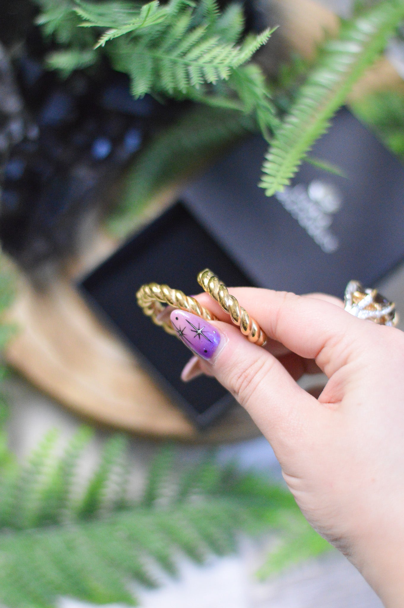 Twisted Hoop Ear Weights - Gold
