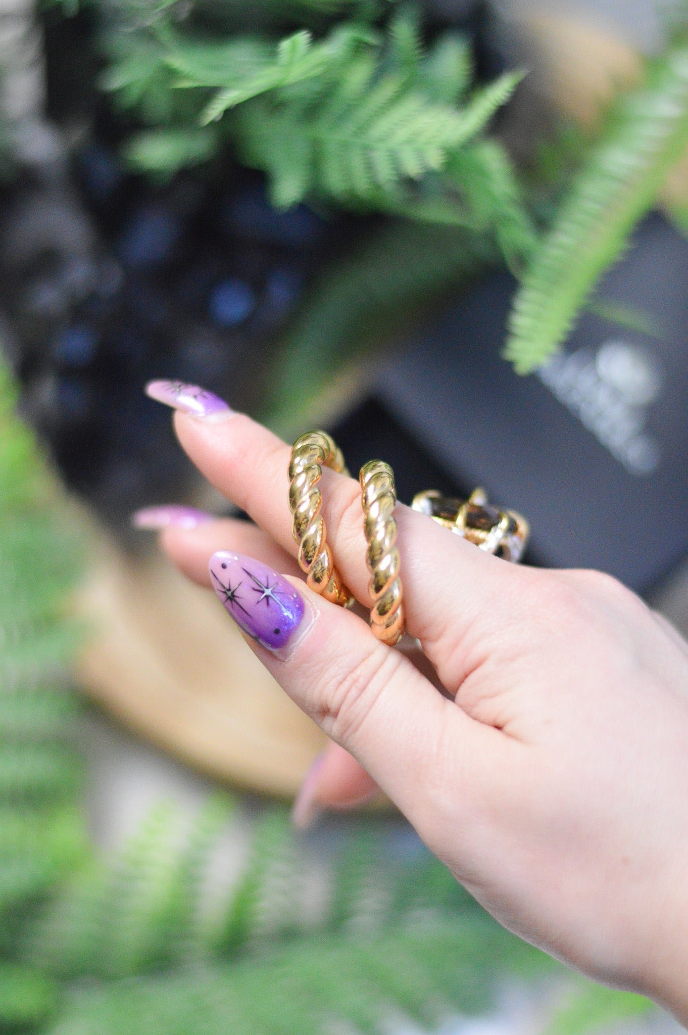 Twisted Hoop Ear Weights - Gold