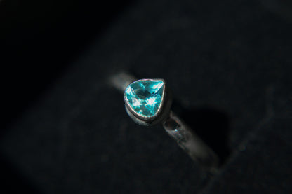 Blue Apatite Tear Sterling Silver Ring (US 7 | UK O)