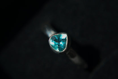 Blue Apatite Tear Sterling Silver Ring (US 5 | UK K)