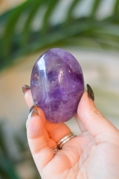 Amethyst Palmstone