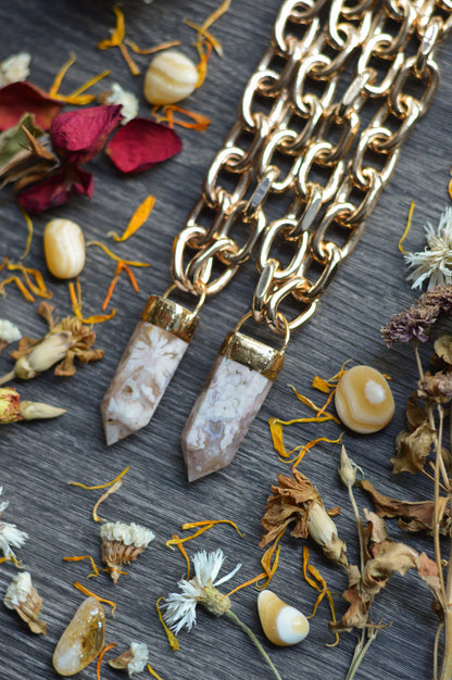 Flower Agate Gold Tone Chunky Chain Necklace