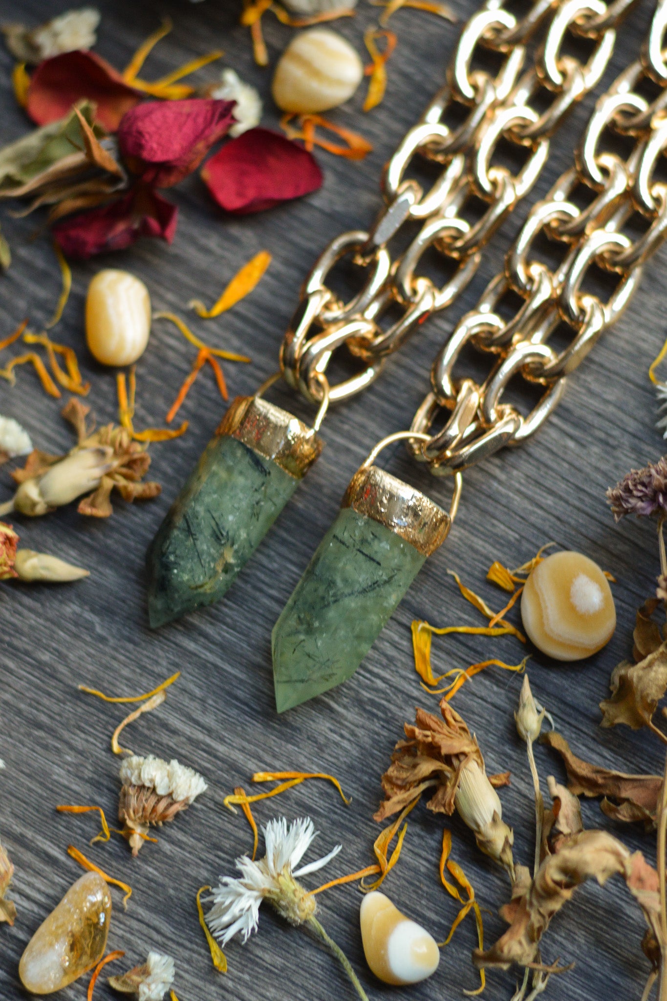 Prehnite Gold Tone Chunky Chain Necklace